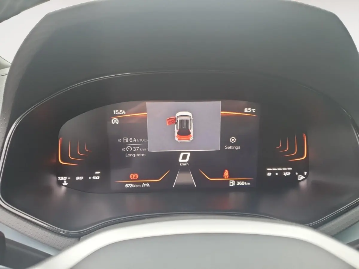 Xperience | Climate control | Adaptieve cruise control | Camera | Apple CarPlay / Android  | Parkeersensoren voor en achter |