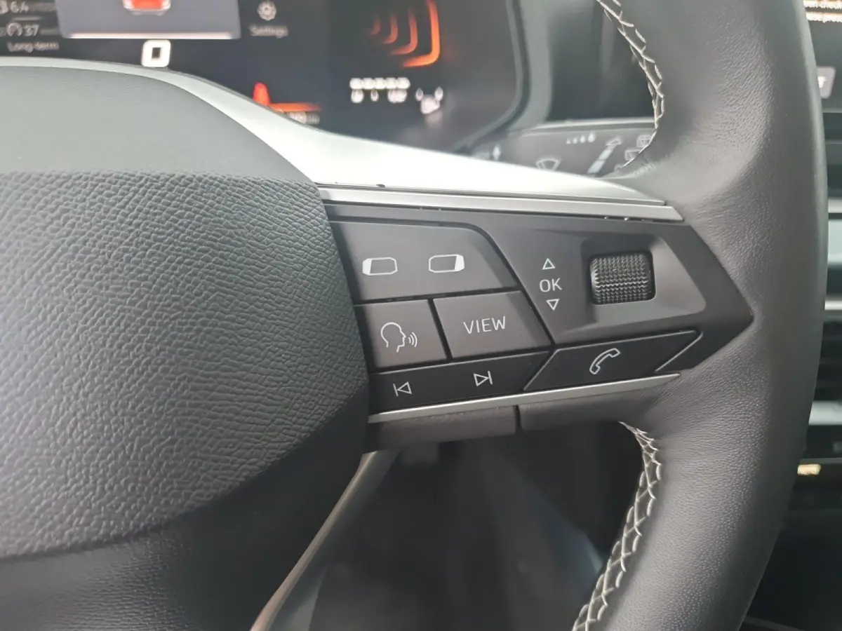 Xperience | Climate control | Adaptieve cruise control | Camera | Apple CarPlay / Android  | Parkeersensoren voor en achter |