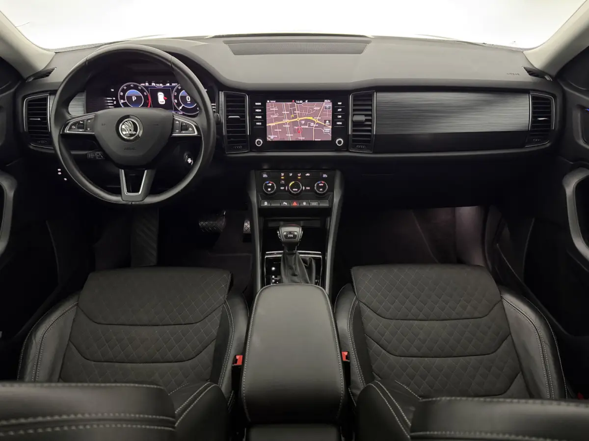 1.5 TSI Limited Business Edition 7p. | Camera | Virtual | Carplay | Trekhaak | Cruise | Clima | Navi