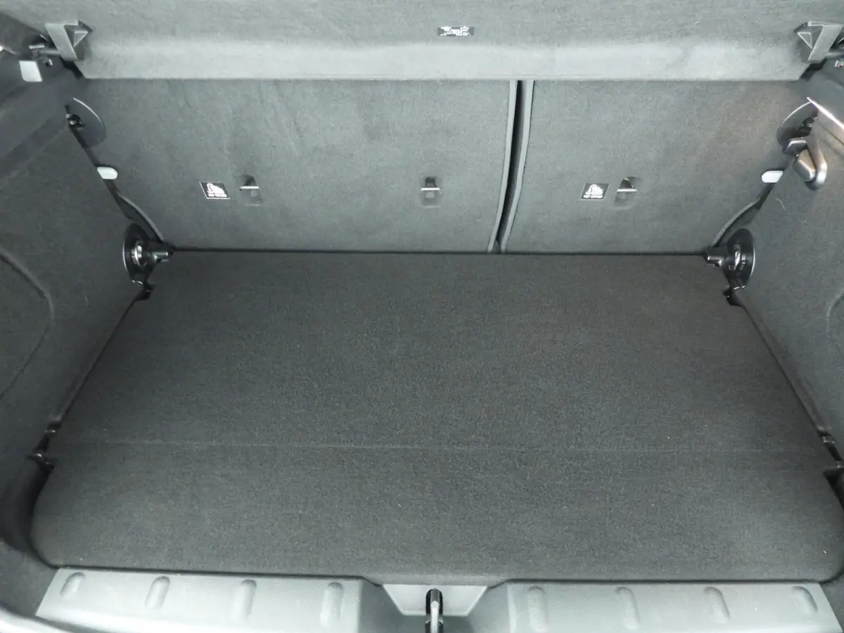 Cooper | Comfort Access | Panoramadak | Cruise Control | Parkeersensoren | Head-Up | Parkeersensoren | Navigatie |