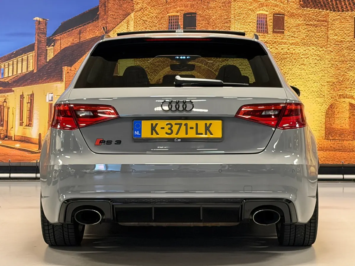 2.5 TFSI RS3 Quattro Aut Panodak B&O Nardo Grijs