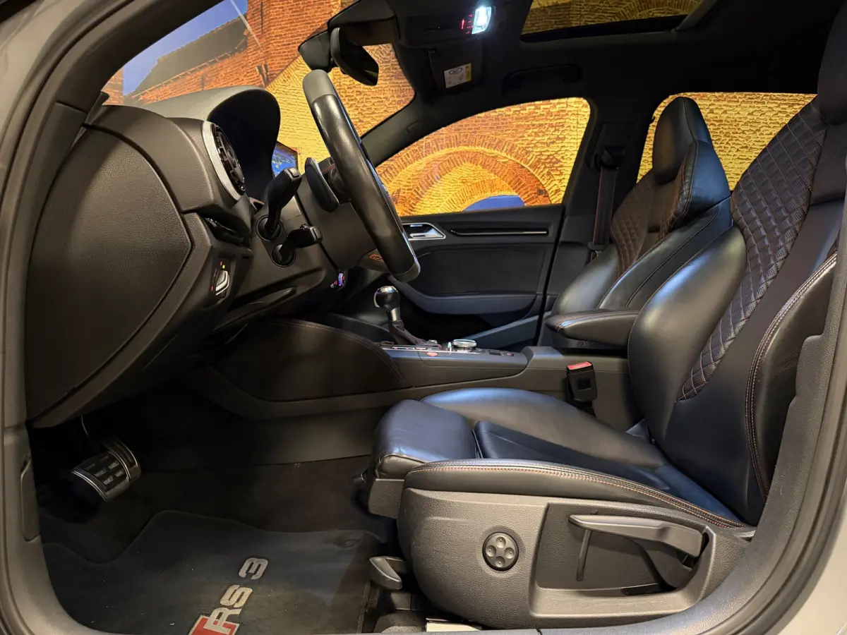 2.5 TFSI RS3 Quattro Aut Panodak B&O Nardo Grijs