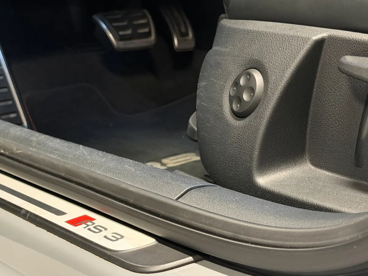 2.5 TFSI RS3 Quattro Aut Panodak B&O Nardo Grijs