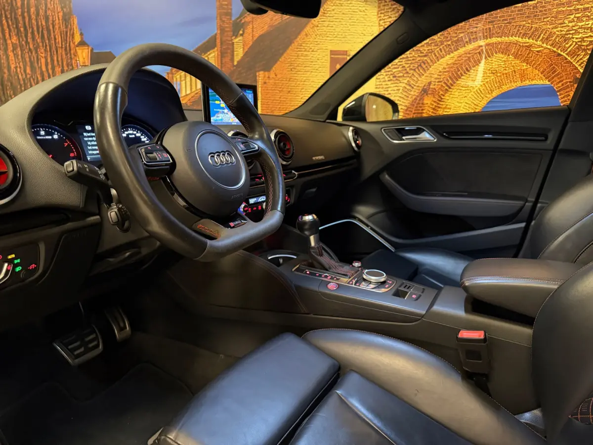 2.5 TFSI RS3 Quattro Aut Panodak B&O Nardo Grijs