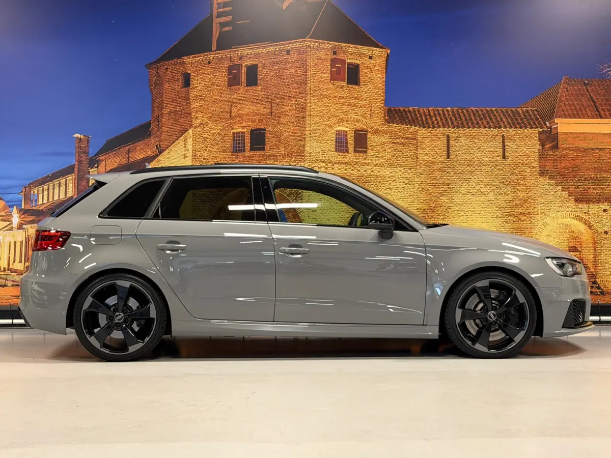 2.5 TFSI RS3 Quattro Aut Panodak B&O Nardo Grijs