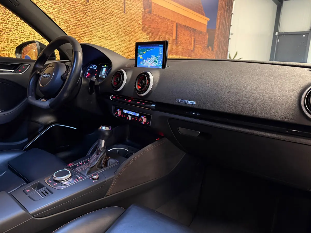 2.5 TFSI RS3 Quattro Aut Panodak B&O Nardo Grijs