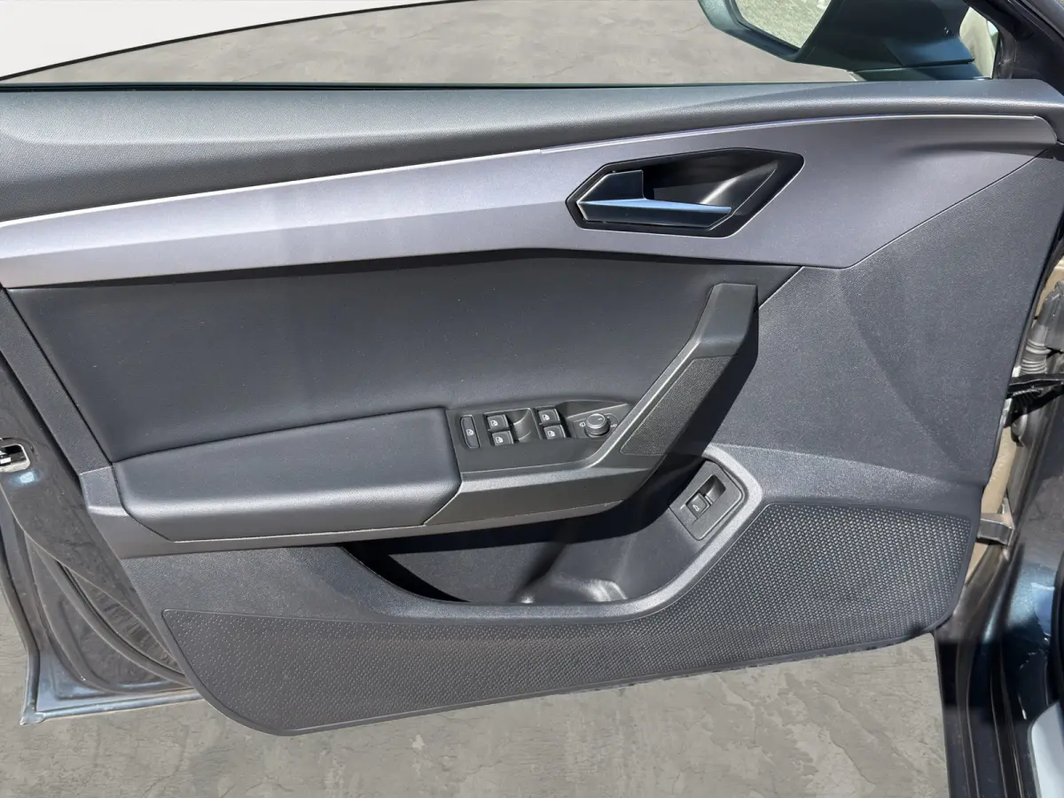 1.5 eTSI FR Business Intense | Trekhaak | Stuur+Stoelverwarming | Apple Carplay/Android Auto | Cruise control adaptief |