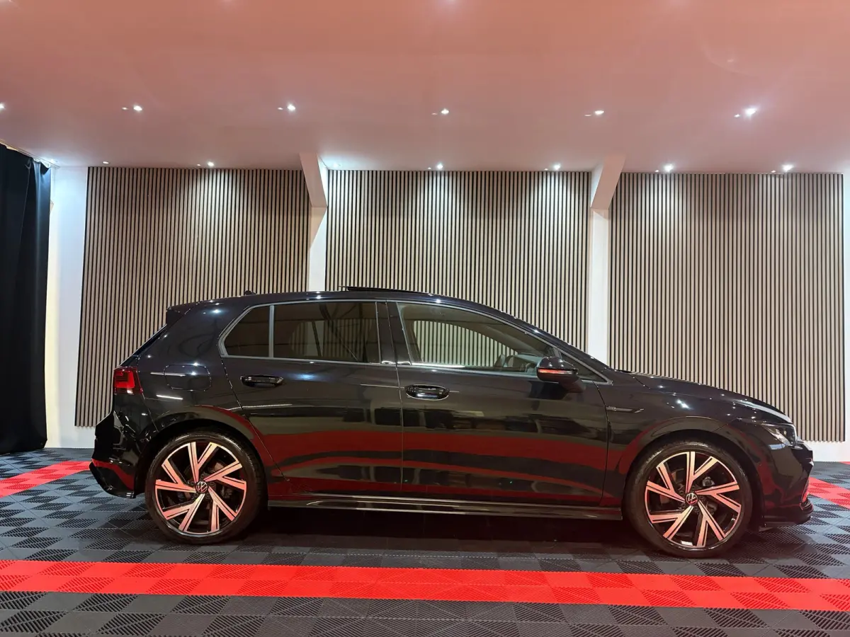 1.5 eTSI R-Line Business Pano|Matrix led|Hud|Harman&Kardon