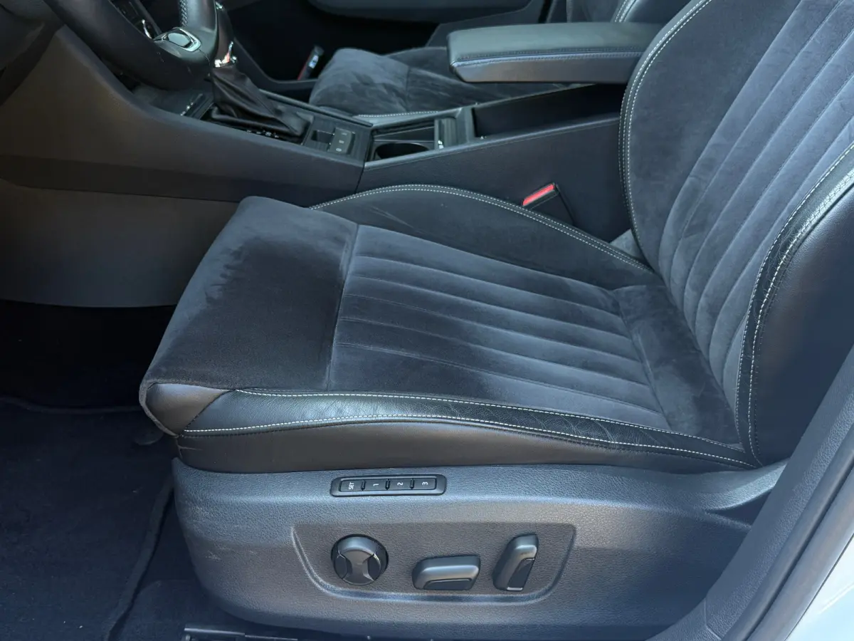 1.4 TSI iV Sportline Pano|Sfeer|ACC|Dodehoek|Dealer Onderhouden