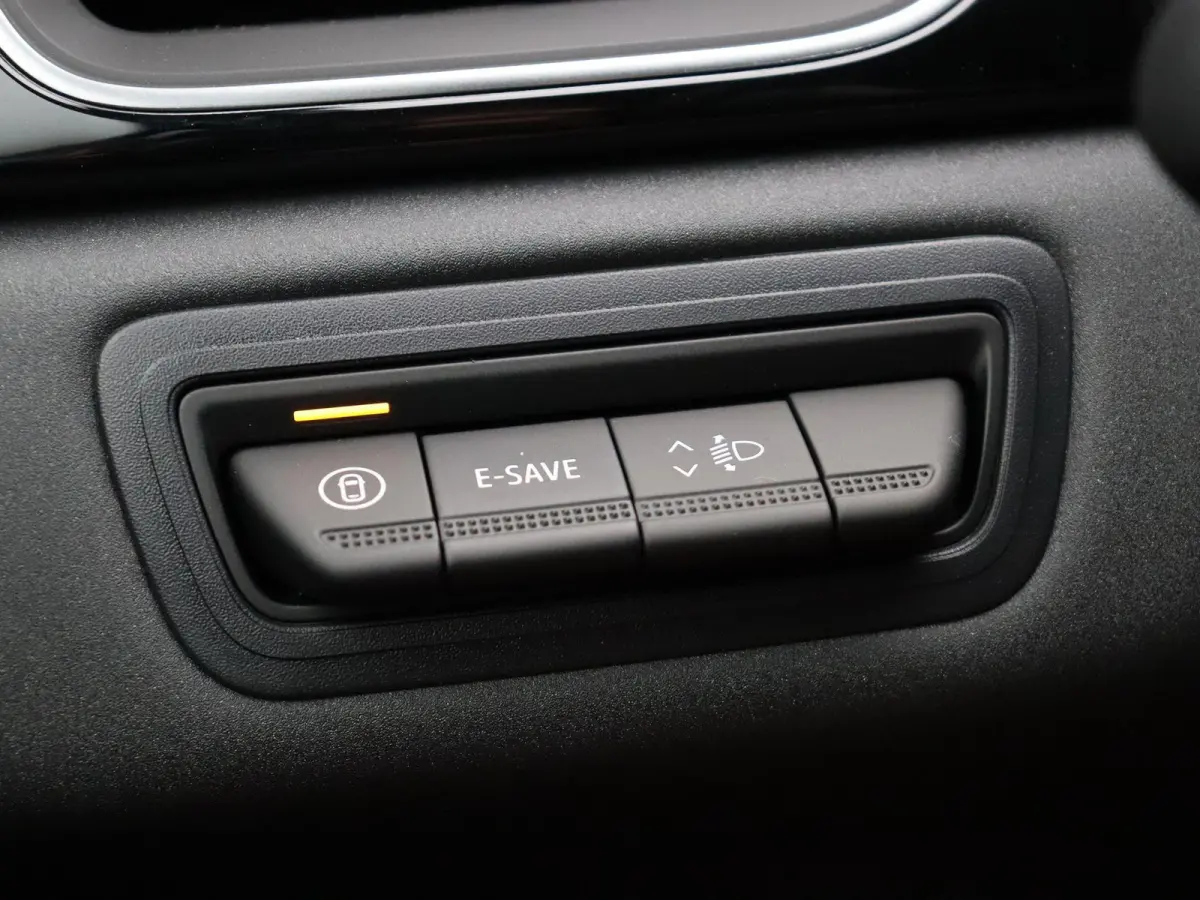 1.8 HEV AT Executive | Adaptieve Cruise Control | Stoel, Stuur en Voorruitverwarming | Rondom Camera's | 8 Jaar Fabrieksgarantie | €4000 Korting! |