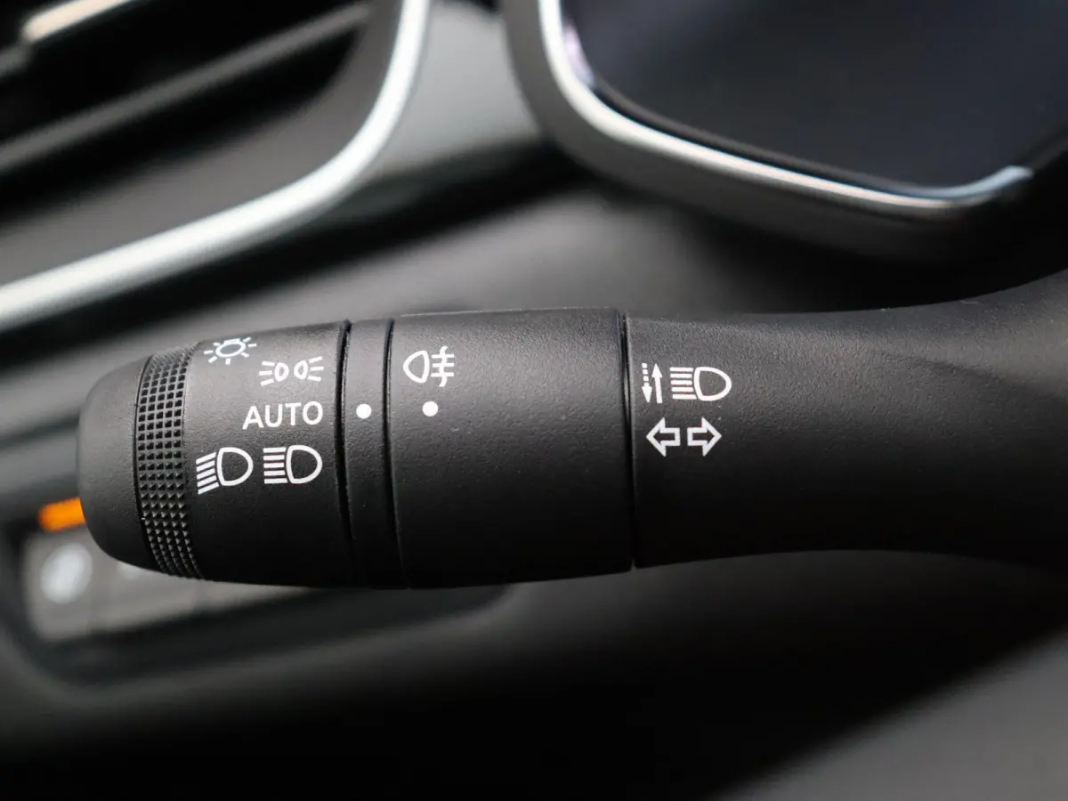 1.8 HEV AT Executive | Adaptieve Cruise Control | Stoel, Stuur en Voorruitverwarming | Rondom Camera's | 8 Jaar Fabrieksgarantie | €4000 Korting! |