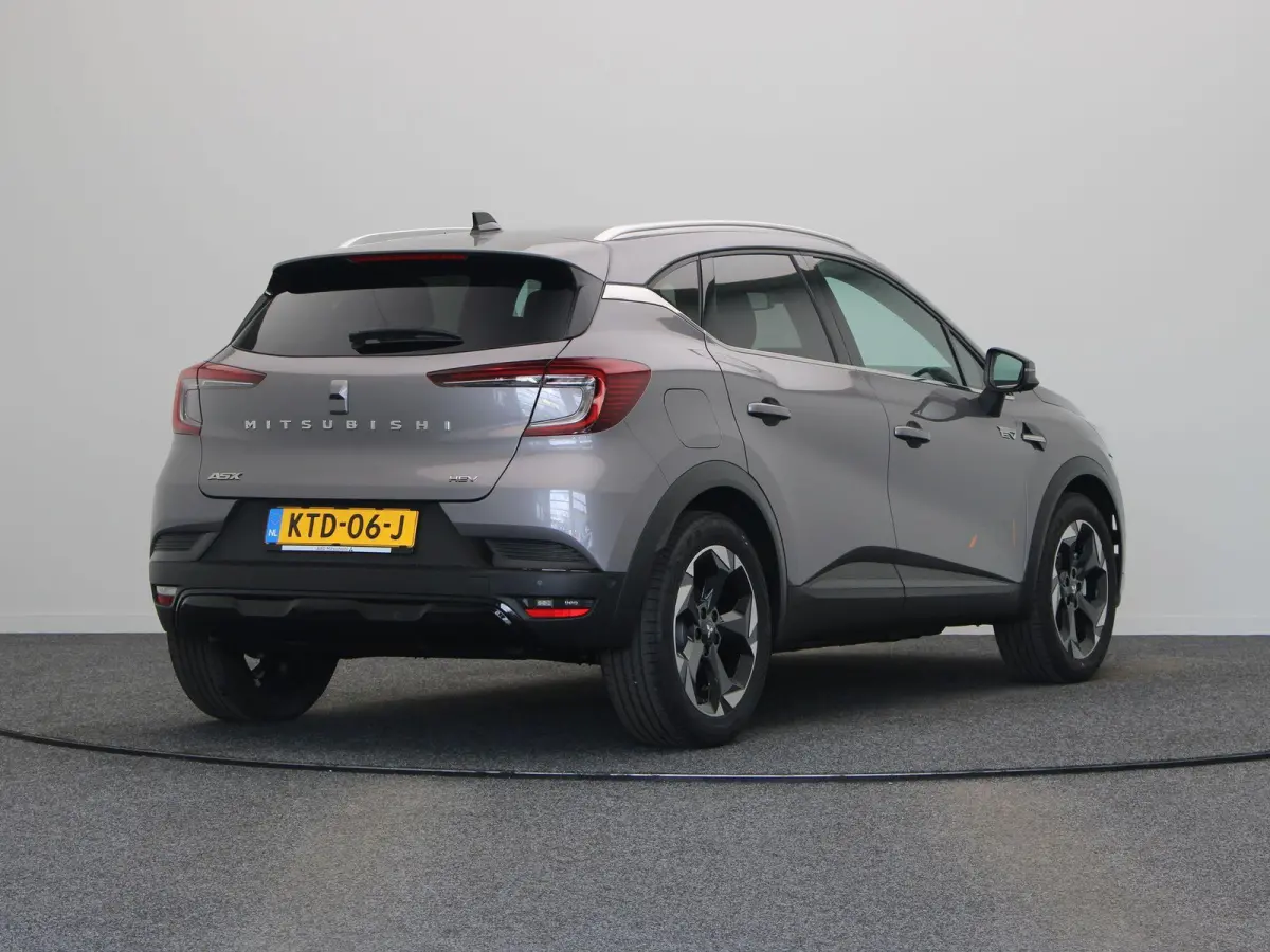1.8 HEV AT Executive | Adaptieve Cruise Control | Stoel, Stuur en Voorruitverwarming | Rondom Camera's | 8 Jaar Fabrieksgarantie | €4000 Korting! |