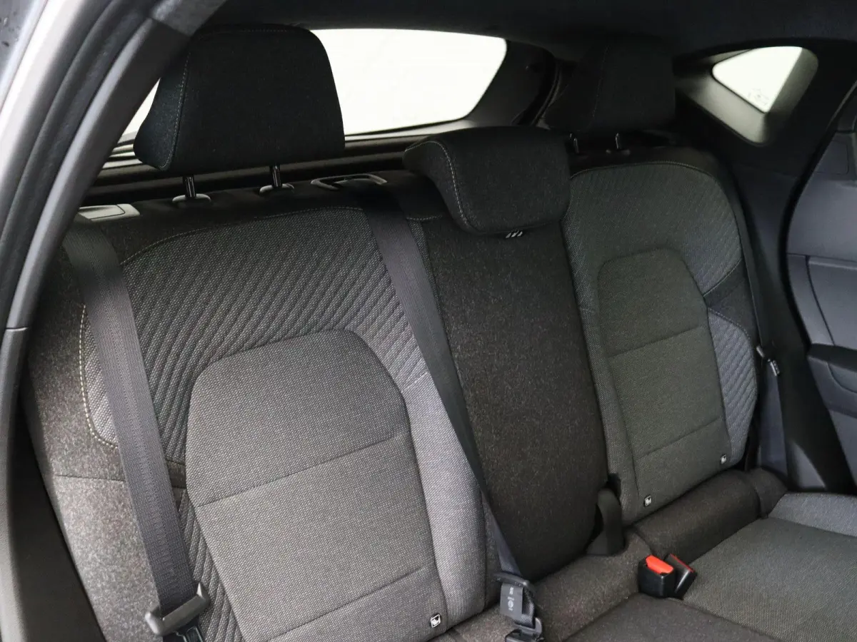1.8 HEV AT Executive | Adaptieve Cruise Control | Stoel, Stuur en Voorruitverwarming | Rondom Camera's | 8 Jaar Fabrieksgarantie | €4000 Korting! |