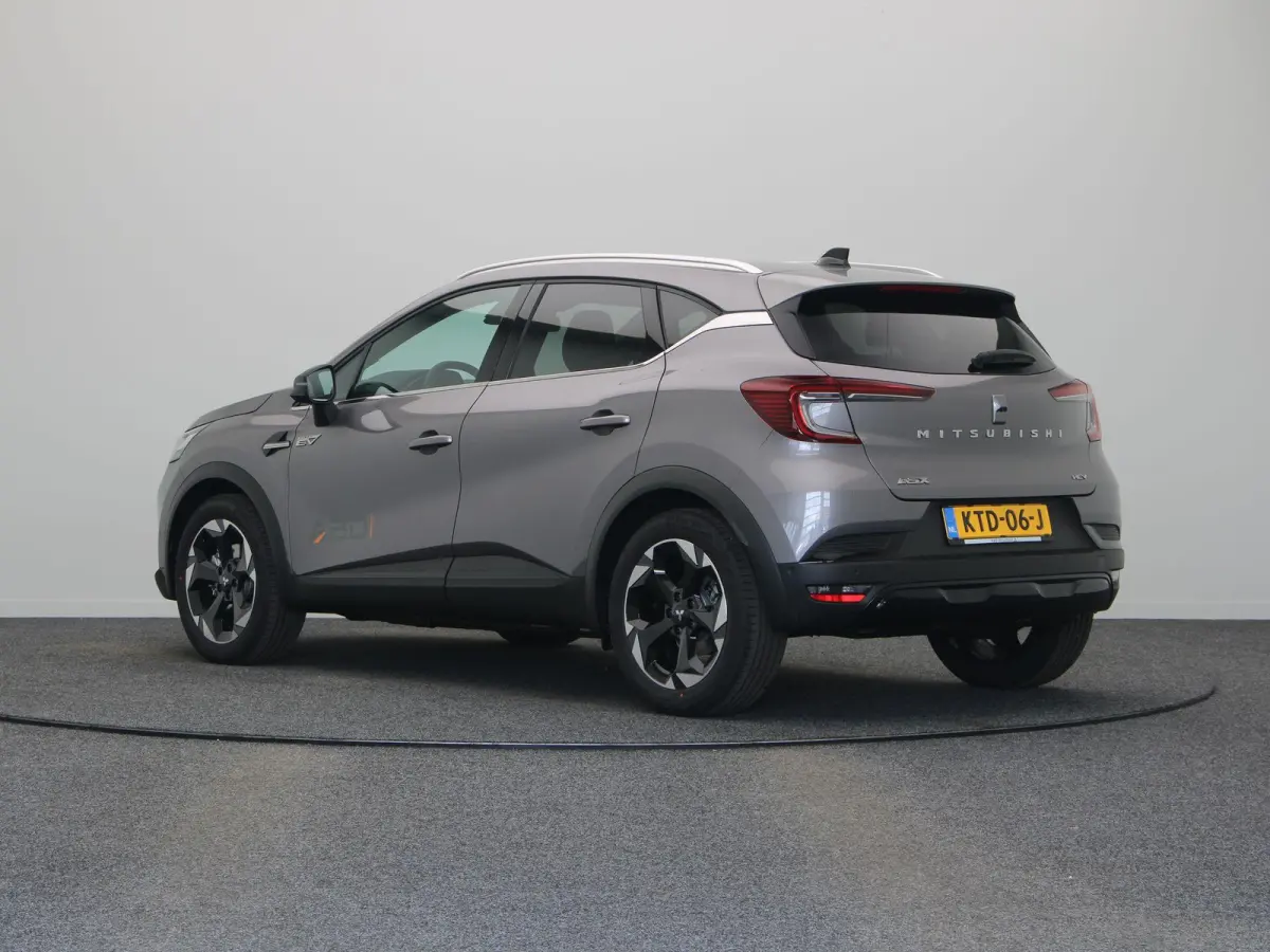 1.8 HEV AT Executive | Adaptieve Cruise Control | Stoel, Stuur en Voorruitverwarming | Rondom Camera's | 8 Jaar Fabrieksgarantie | €4000 Korting! |