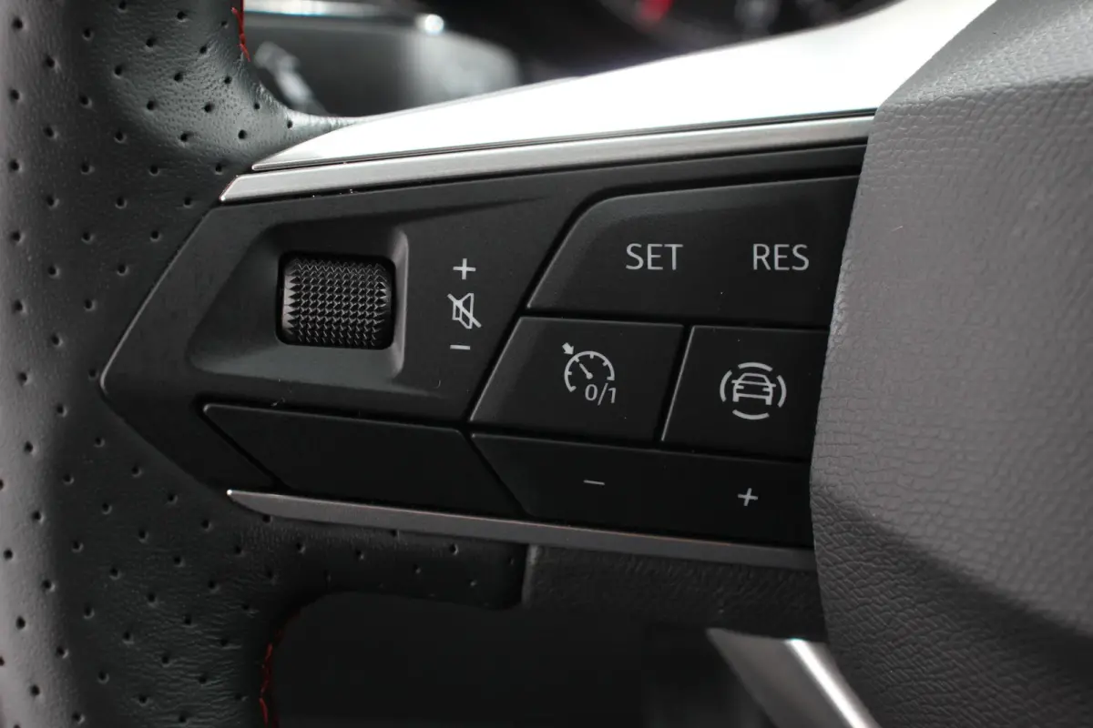 1.0 FR Navigatie Apple Carplay/Android Auto Climate Control Cruise Control Stoelverwarming