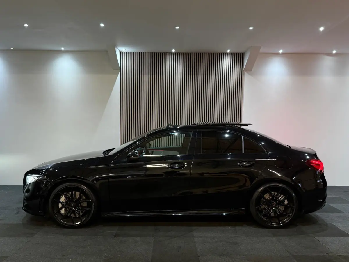 AMG 35 4MATIC Pano BI color Leer Camera