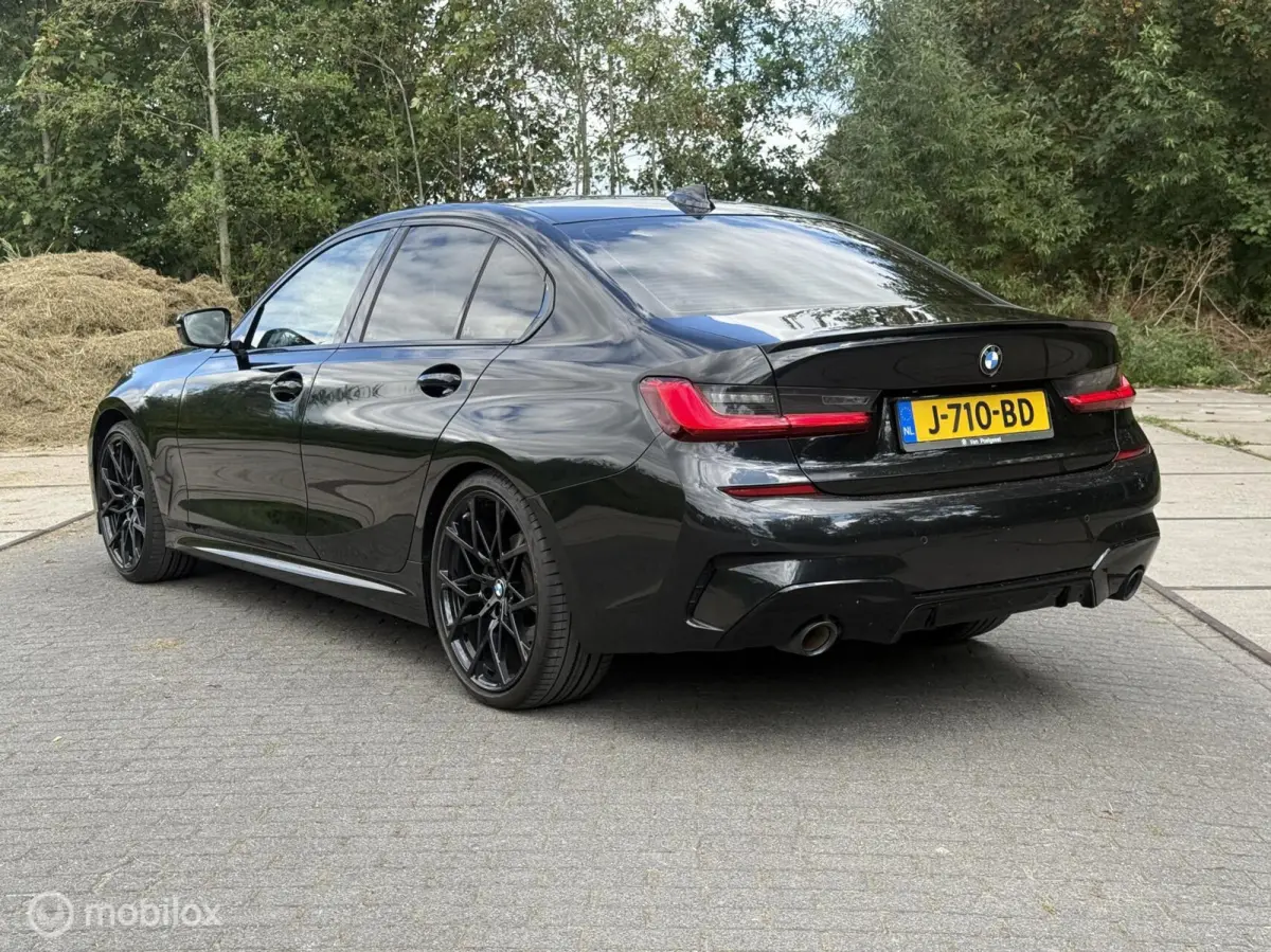 318i High Executive Edition