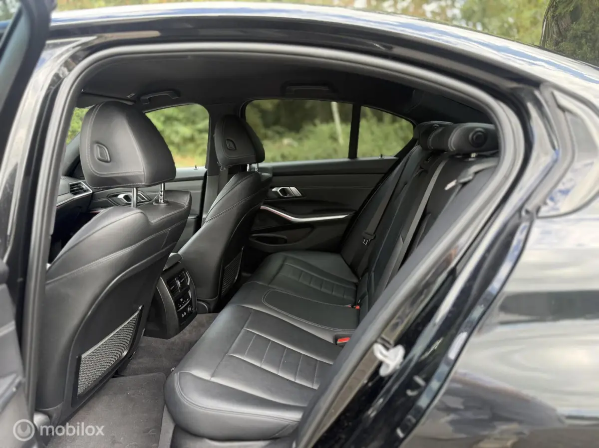 318i High Executive Edition