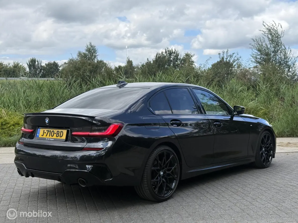 318i High Executive Edition