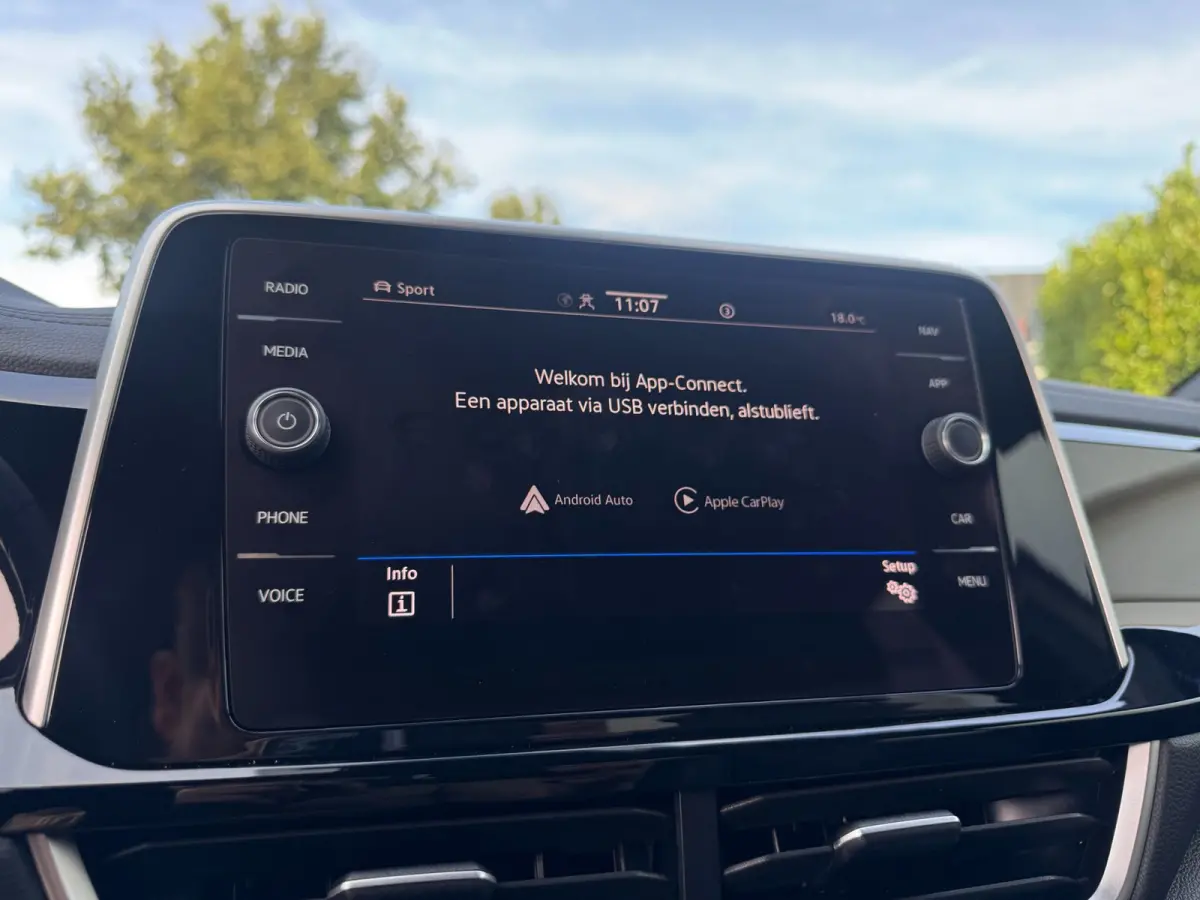 1.0 TSI R-Line Ascot Grey / IQ-light / Carplay / ACC / PDC / Stoelverwarming / Digitiale cockpit / Zwarte hemel