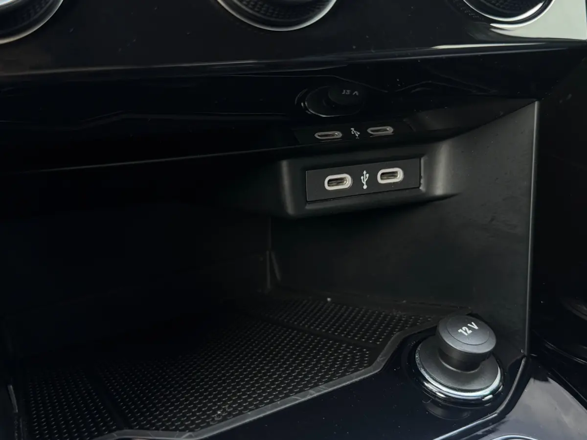 1.0 TSI R-Line Ascot Grey / IQ-light / Carplay / ACC / PDC / Stoelverwarming / Digitiale cockpit / Zwarte hemel