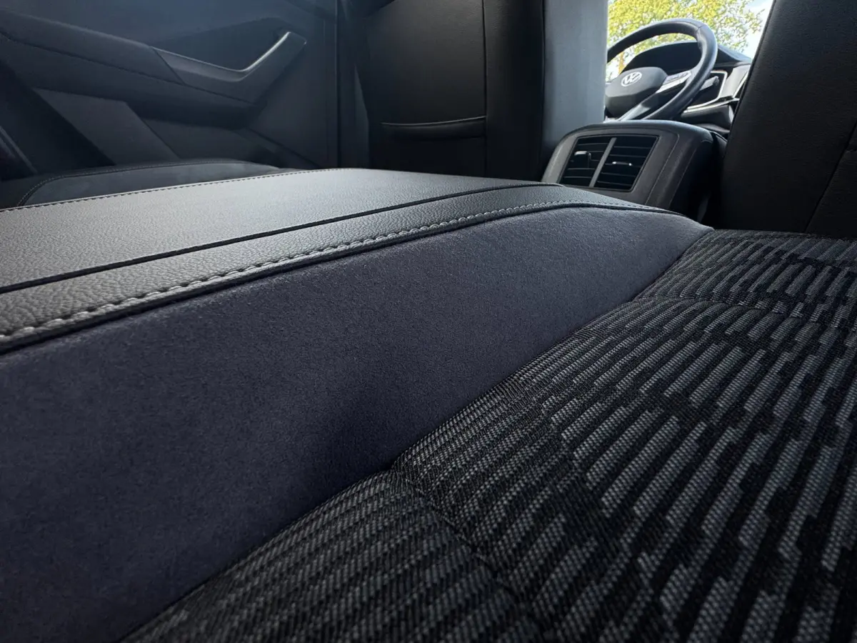 1.0 TSI R-Line Ascot Grey / IQ-light / Carplay / ACC / PDC / Stoelverwarming / Digitiale cockpit / Zwarte hemel