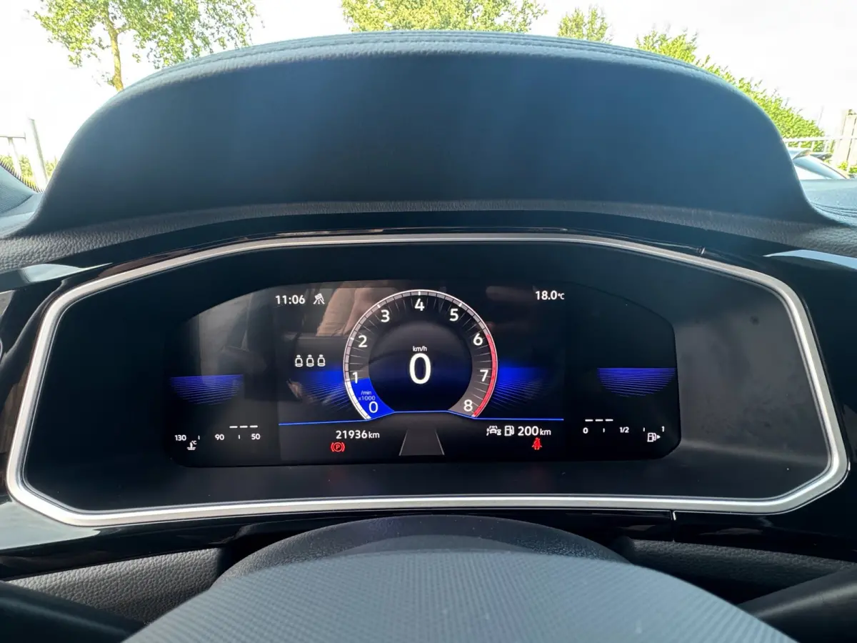 1.0 TSI R-Line Ascot Grey / IQ-light / Carplay / ACC / PDC / Stoelverwarming / Digitiale cockpit / Zwarte hemel
