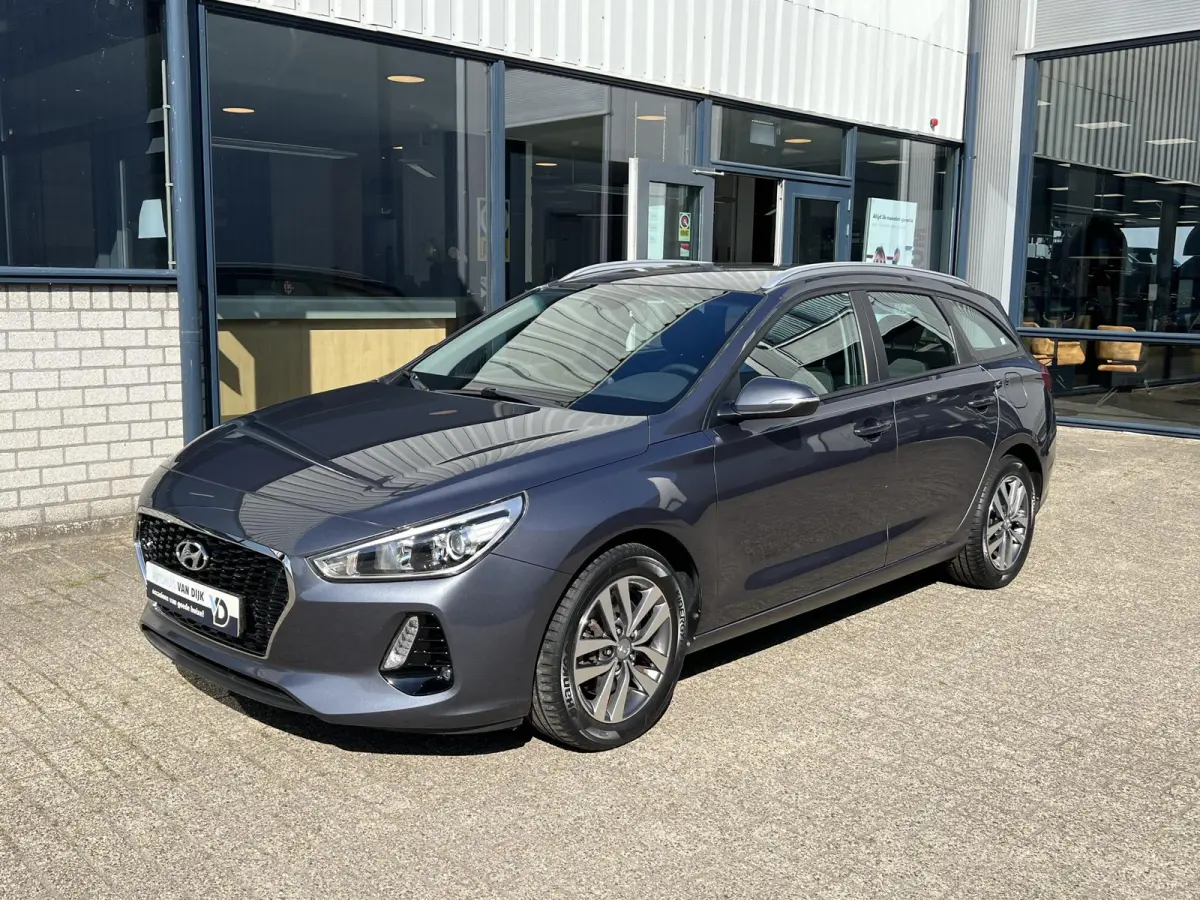 1.0 T-GDI i-Motion volledige historie / navi / parkeersensoren