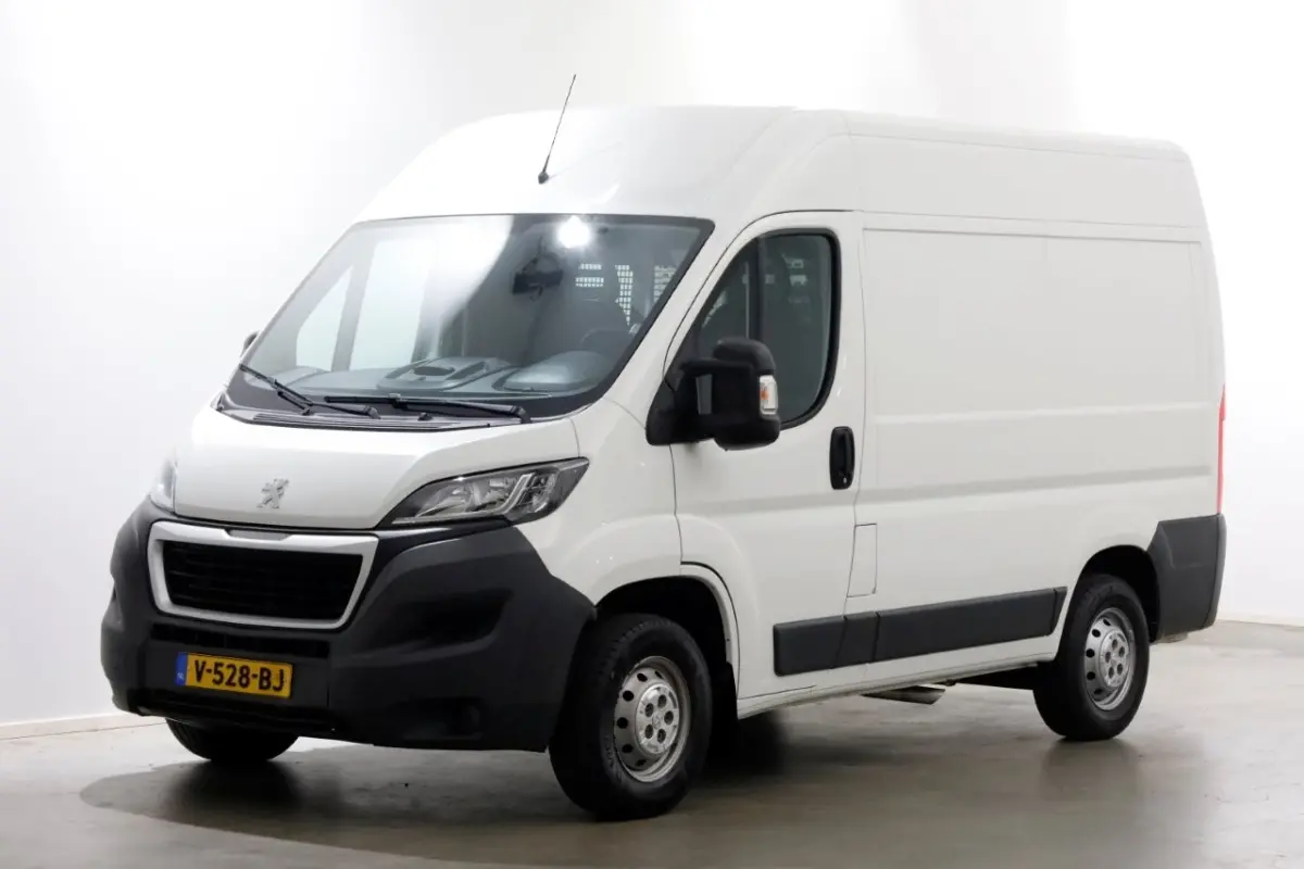 2.0 BlueHDI E6 130pk L1H2 Premium Navi/Camera/Inrichting 11-2016