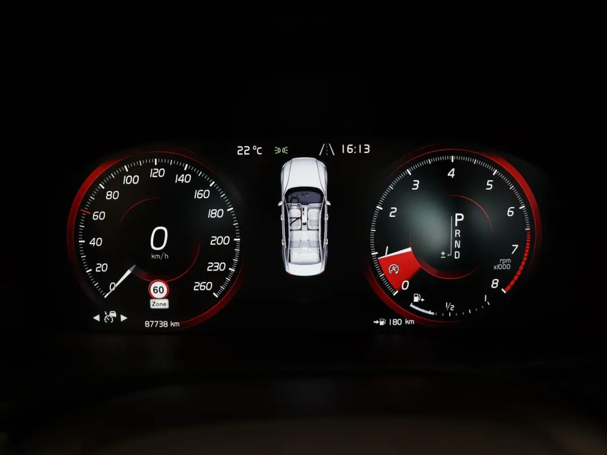 2.0 T4 R-Design | Trekhaak | Elektrische Stoelverstelling met Memory | Achteruitrijcamera |