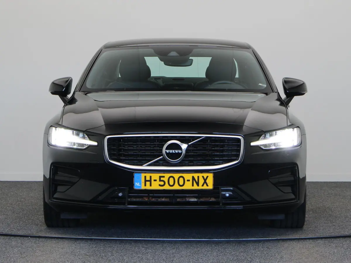 2.0 T4 R-Design | Trekhaak | Elektrische Stoelverstelling met Memory | Achteruitrijcamera |