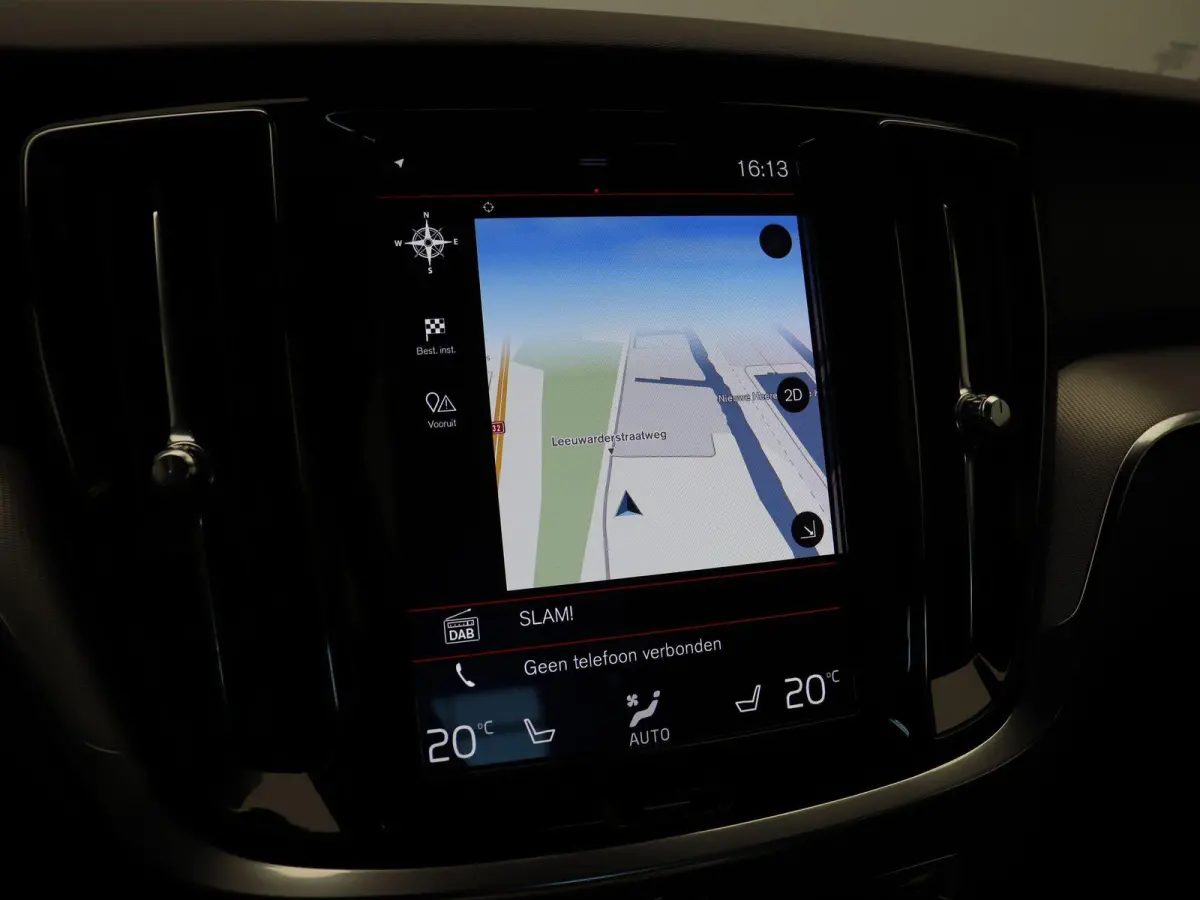2.0 T4 R-Design | Trekhaak | Elektrische Stoelverstelling met Memory | Achteruitrijcamera |