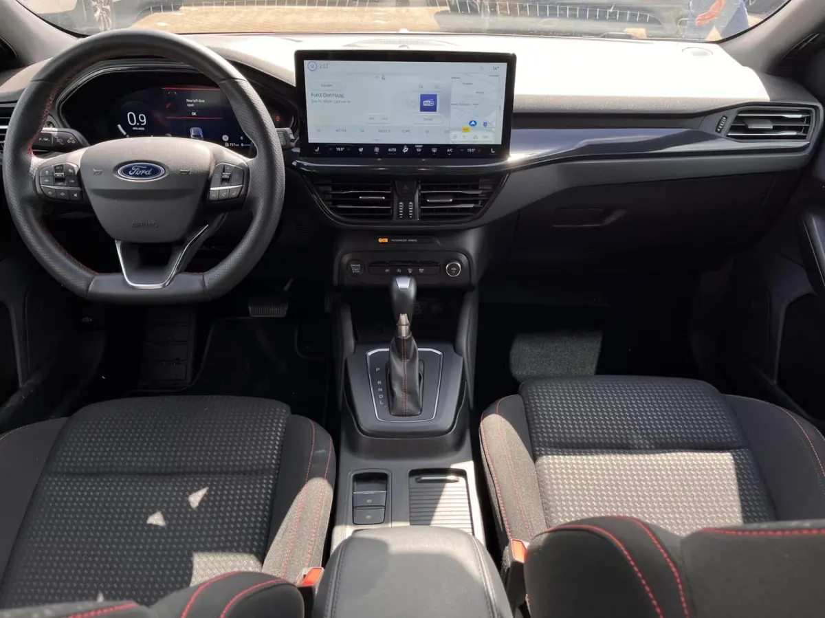 1.0 EcoBoost Hybrid ST Line X 155PK Automaat Afn. Trekhaak Winterpack Adaptieve Cruise 360-Camera Blind-Spot B&O Climate Keyless Privacy Glass *1500KG Trekgewicht*