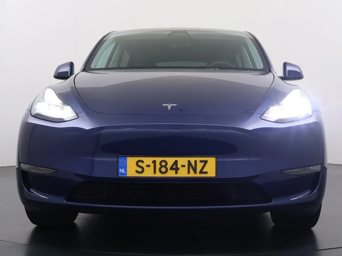 Long Range AWD 75 kWh VAN:40.900,- VOOR:37.440,- UW HERFSTVOORDEEL:3.460,- 1E EIGENAAR | ORIGINEEL NL AUTO | SOH 97% | RIJKLAAR GELEVERD | TESLA FABRIEKSGARANTIE TOT 03-2027 OF 80.000 KM | T