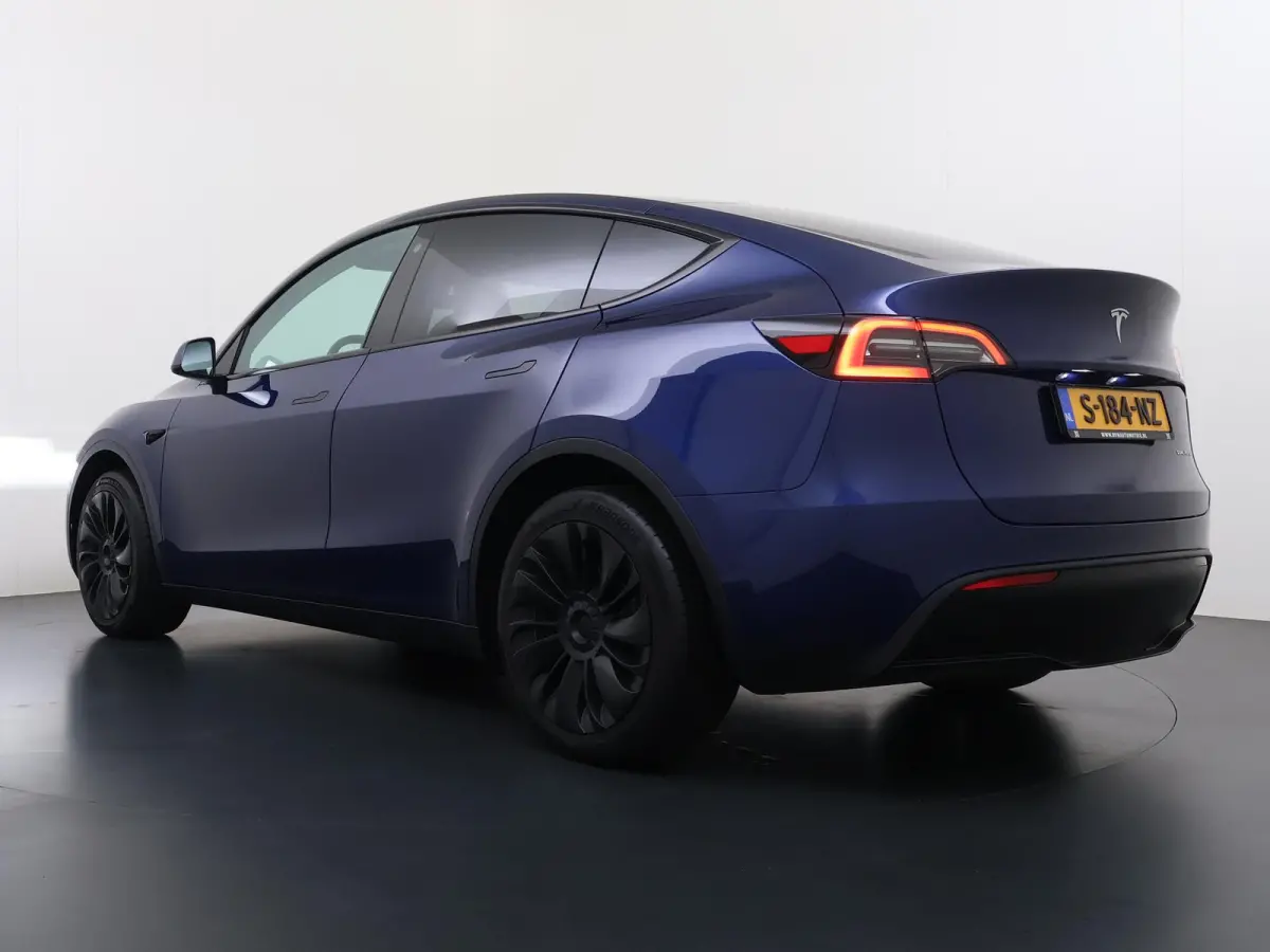 Long Range AWD 75 kWh VAN:40.900,- VOOR:37.440,- UW HERFSTVOORDEEL:3.460,- 1E EIGENAAR | ORIGINEEL NL AUTO | SOH 97% | RIJKLAAR GELEVERD | TESLA FABRIEKSGARANTIE TOT 03-2027 OF 80.000 KM | T