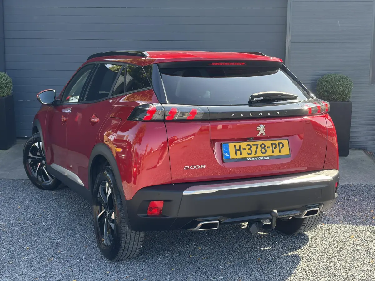 1.2 PureTech Allure ✓Recent beurt gehad✓D-riem vv in 06-2025✓360° Camera✓Draadloze telefoonlader✓Carplay✓Keyless✓Automaat✓Trekhaak✓Halfleder✓Navi✓Clima✓Cruise✓131p