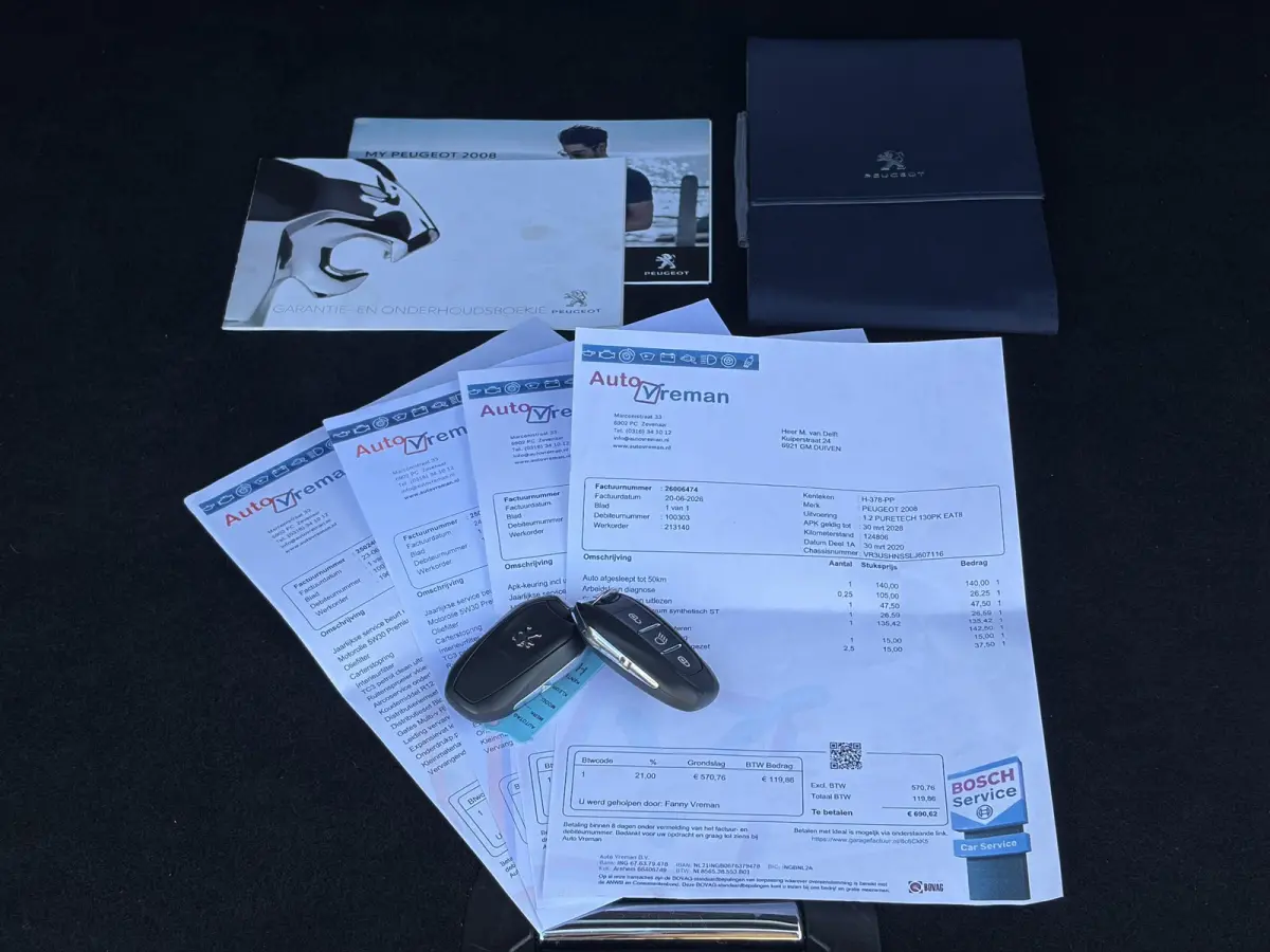 1.2 PureTech Allure ✓Recent beurt gehad✓D-riem vv in 06-2025✓360° Camera✓Draadloze telefoonlader✓Carplay✓Keyless✓Automaat✓Trekhaak✓Halfleder✓Navi✓Clima✓Cruise✓131p