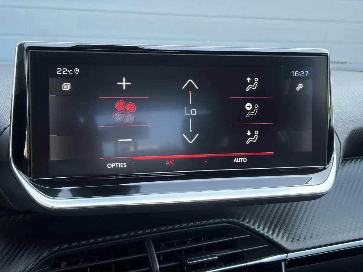 1.2 PureTech Allure ✓Recent beurt gehad✓D-riem vv in 06-2025✓360° Camera✓Draadloze telefoonlader✓Carplay✓Keyless✓Automaat✓Trekhaak✓Halfleder✓Navi✓Clima✓Cruise✓131p