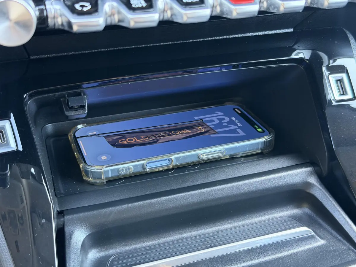 1.2 PureTech Allure ✓Recent beurt gehad✓D-riem vv in 06-2025✓360° Camera✓Draadloze telefoonlader✓Carplay✓Keyless✓Automaat✓Trekhaak✓Halfleder✓Navi✓Clima✓Cruise✓131p