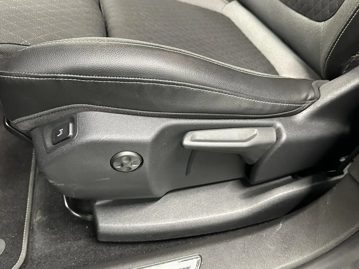 1.2 Turbo Innovationn TREKHAAK CAMERA CARPLAY NAVI.