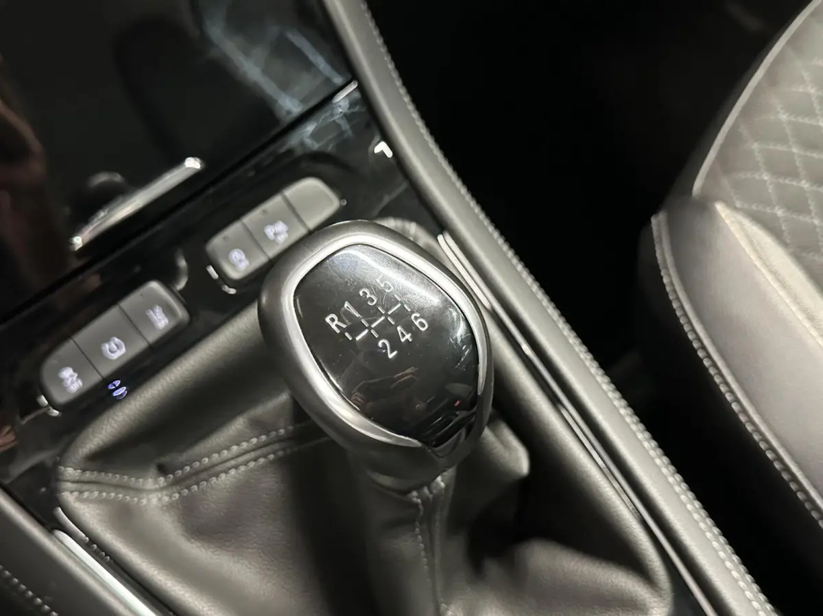 1.2 Turbo Innovationn TREKHAAK CAMERA CARPLAY NAVI.