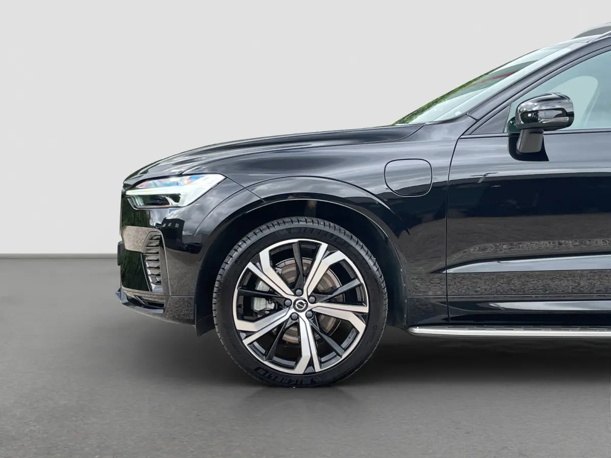 2.0 T6 Plug-in hybrid AWD Plus Dark Long Range | SOH 97% | Pano | Trekhaak | Stoelverwarming | Camera | Apple Carplay