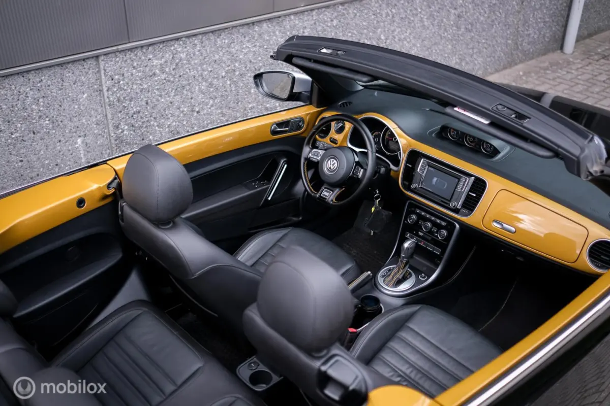 1.4 TSI Dune | Camera | Leder | LED | Xenon | PDC | Vol opties | Bluetooth | rijklaar |