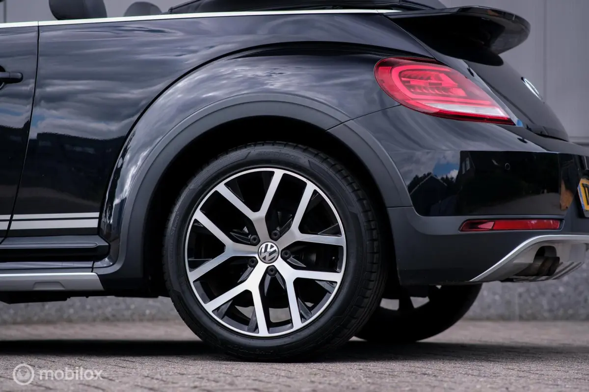 1.4 TSI Dune | Camera | Leder | LED | Xenon | PDC | Vol opties | Bluetooth | rijklaar |