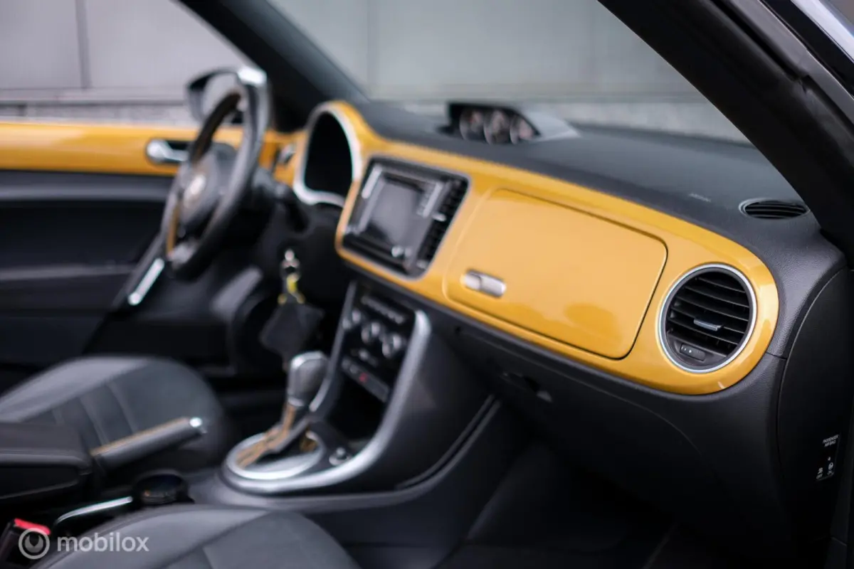 1.4 TSI Dune | Camera | Leder | LED | Xenon | PDC | Vol opties | Bluetooth | rijklaar |