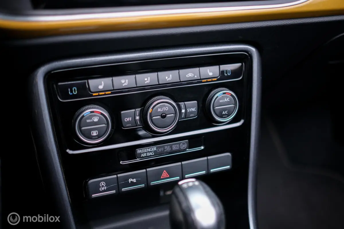 1.4 TSI Dune | Camera | Leder | LED | Xenon | PDC | Vol opties | Bluetooth | rijklaar |