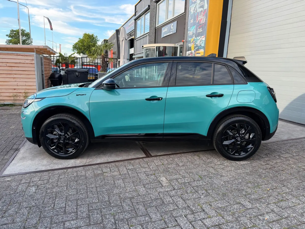 1.2 Hybrid Sport 145PK | Automaat | Leder/Alcantara | CarPlay | Massage | 2 jaar garantie