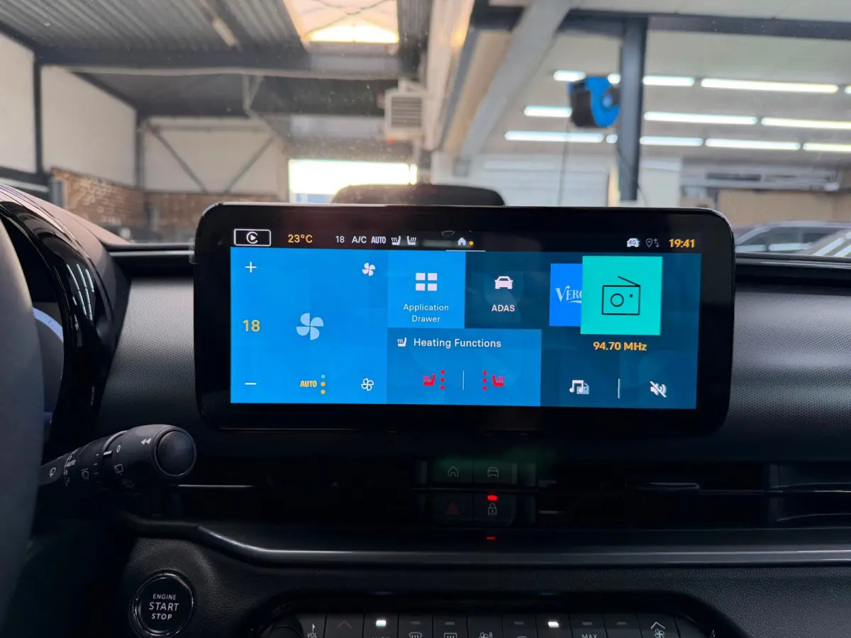 1.2 Hybrid Sport 145PK | Automaat | Leder/Alcantara | CarPlay | Massage | 2 jaar garantie