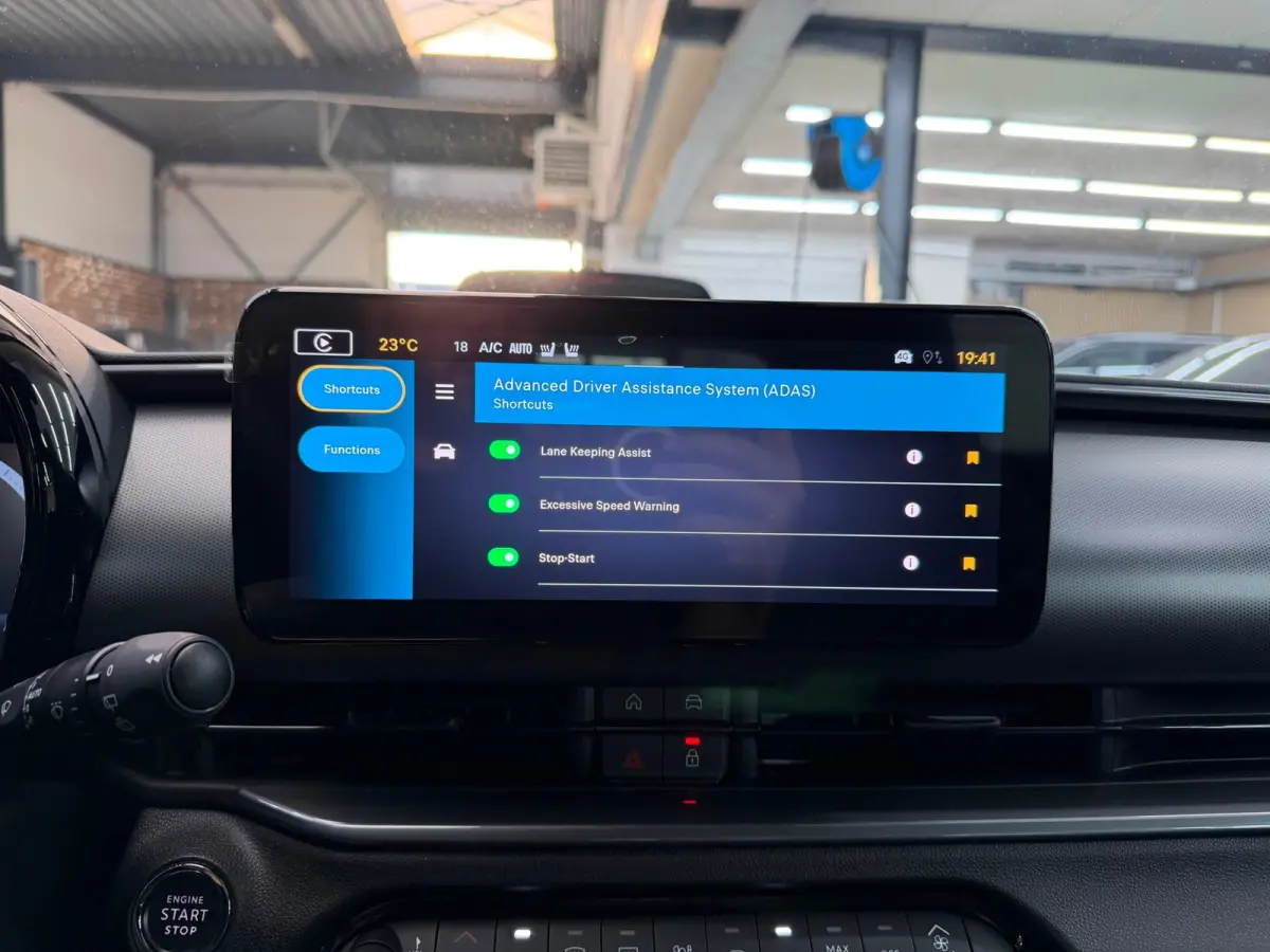 1.2 Hybrid Sport 145PK | Automaat | Leder/Alcantara | CarPlay | Massage | 2 jaar garantie