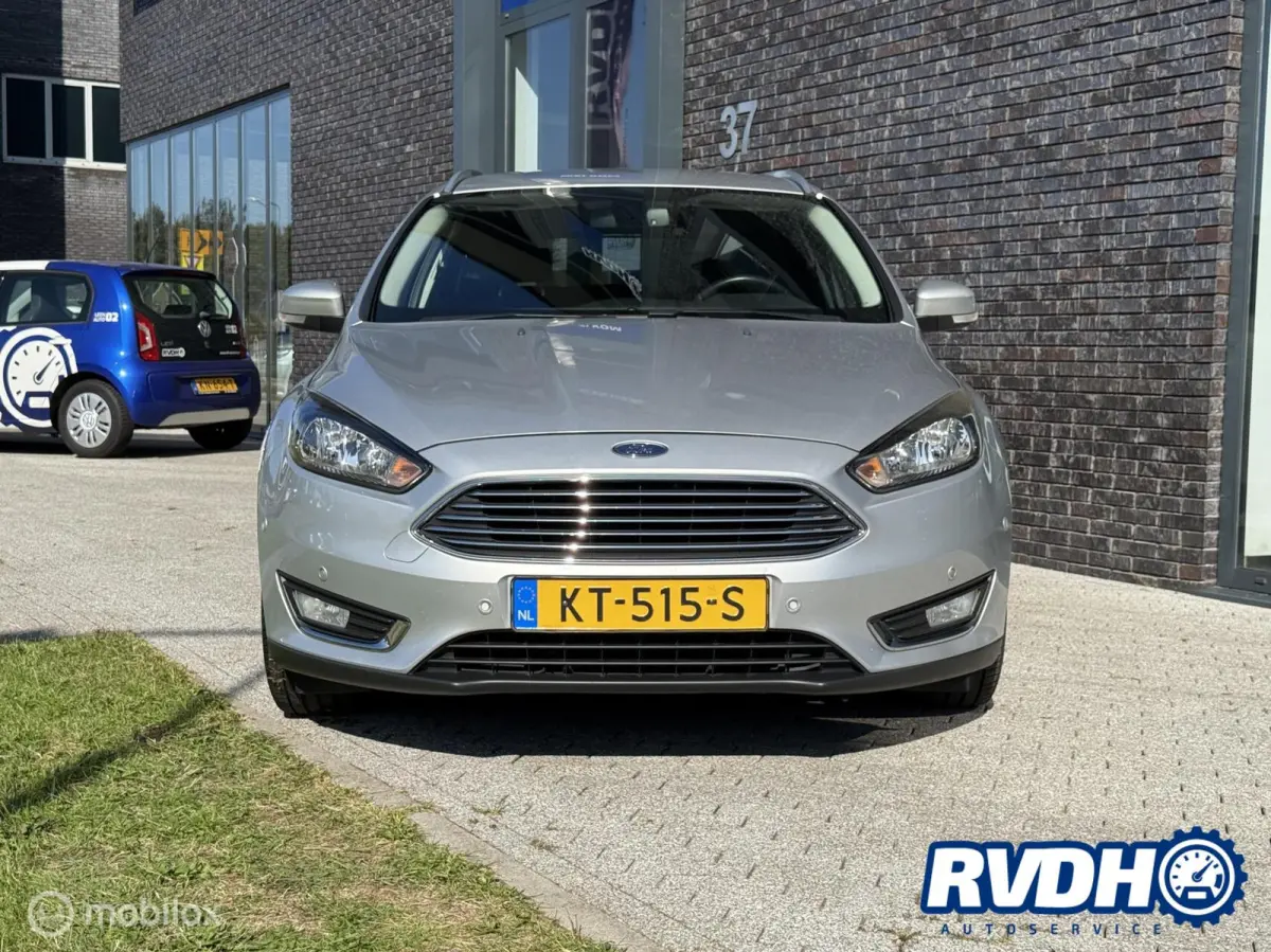 1.0 Titanium |Clima|Cruise|Carplay
